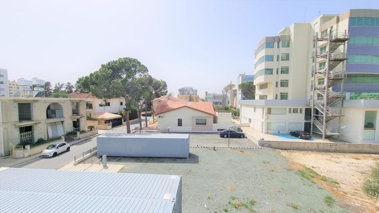 Comfy Rooms In A Shared Apartment Near Salt Lake With Internet And Netflix Larnaca Exterior photo